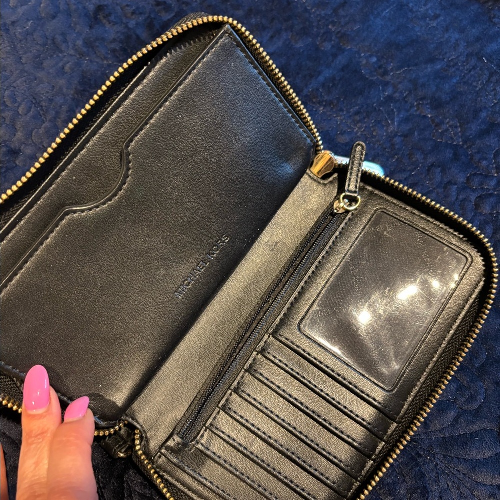Michael Kors Black and Tan Signature Wallet - Picture 2 of 4